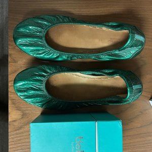 Size 11 Emerald Green Tieks